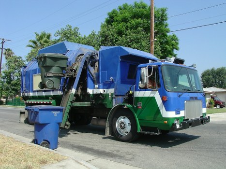 Residential and commercial waste clearance North London